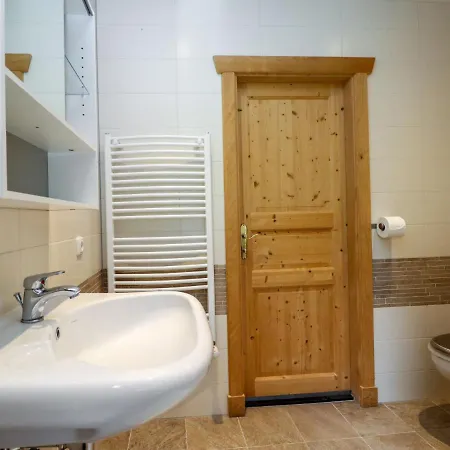 Adlerhorst - 5 By Interhome * Gruenau im Almtal
